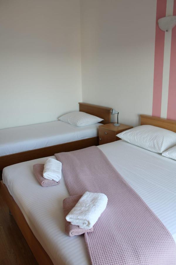 Apartments Renata 돈지세케트 외부 사진